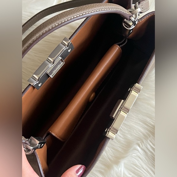 💰SOLD - 153215 - Tory Burch Eleanor Pebbled Satchel - Picture 10 of 12